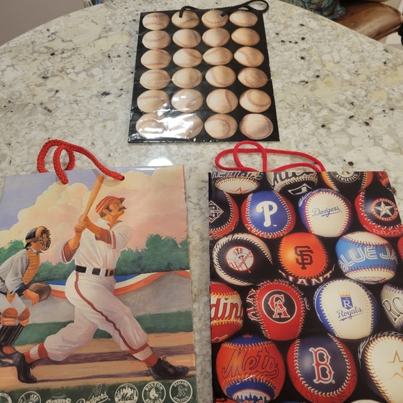 77 Gift Bags for All Occasions - Picture 7 of 10